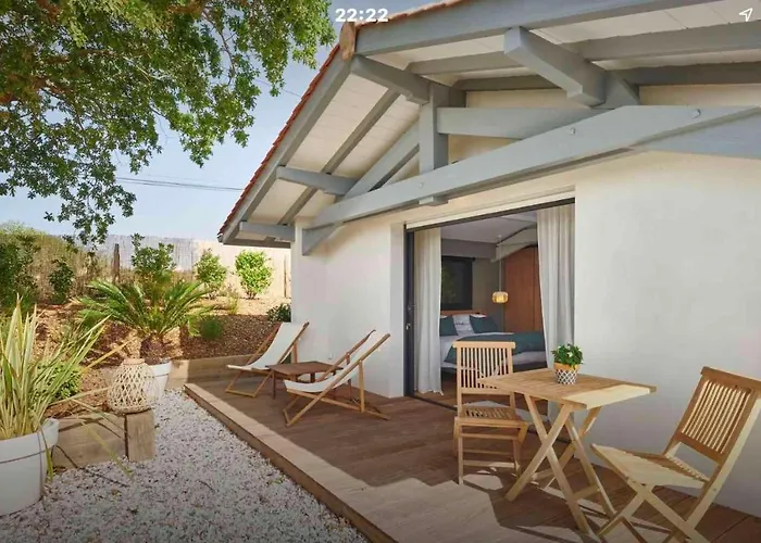 Le Cabanon Frühstückspension 4*